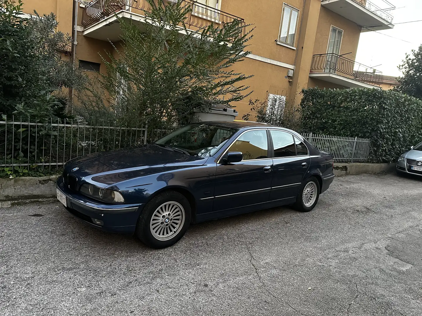 BMW 520 520i Futura - 2