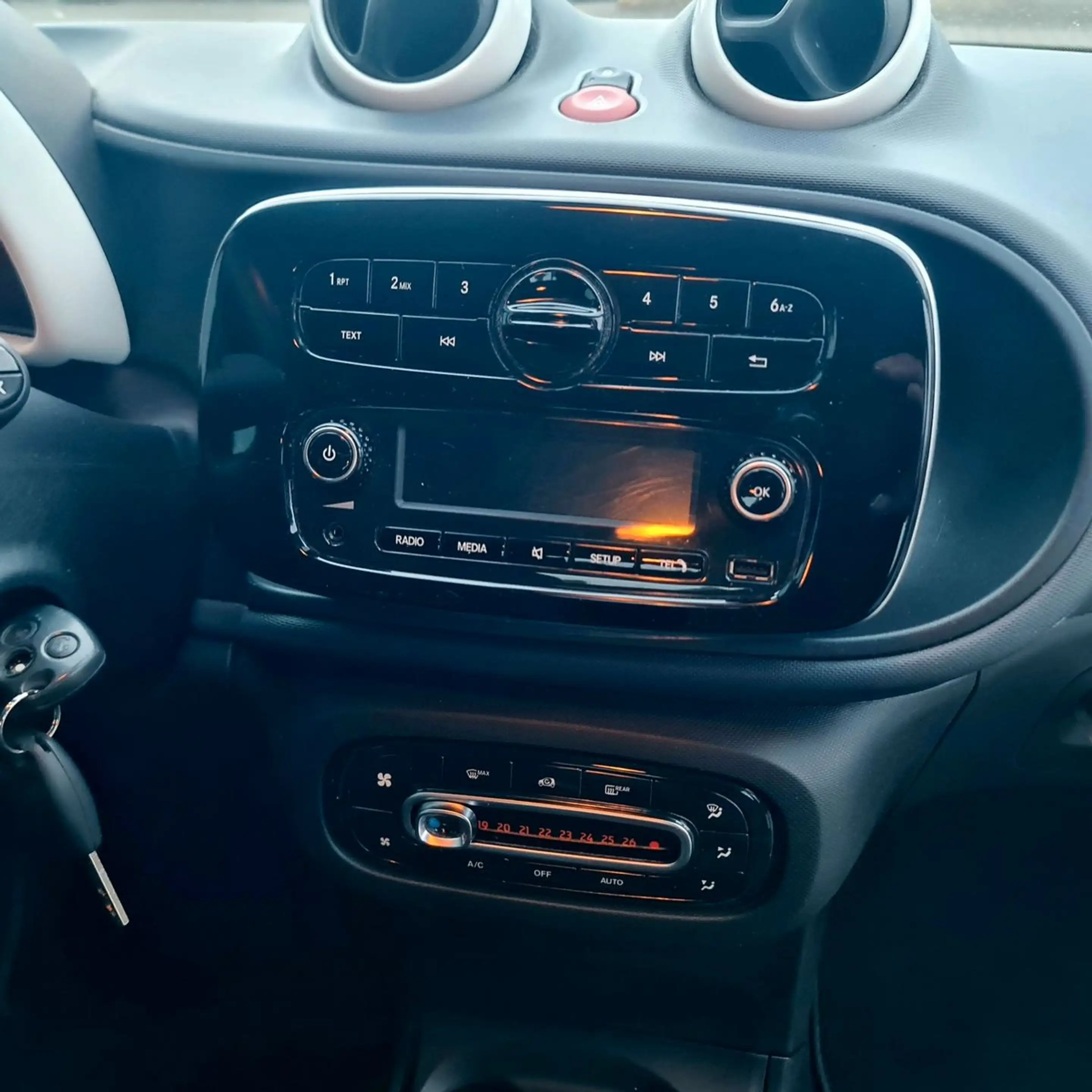 smart forFour forfour Basis 52 kW,Klima,1 Hand,Tüv 6/2 — photo 8