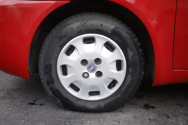 Fiat Punto view 5