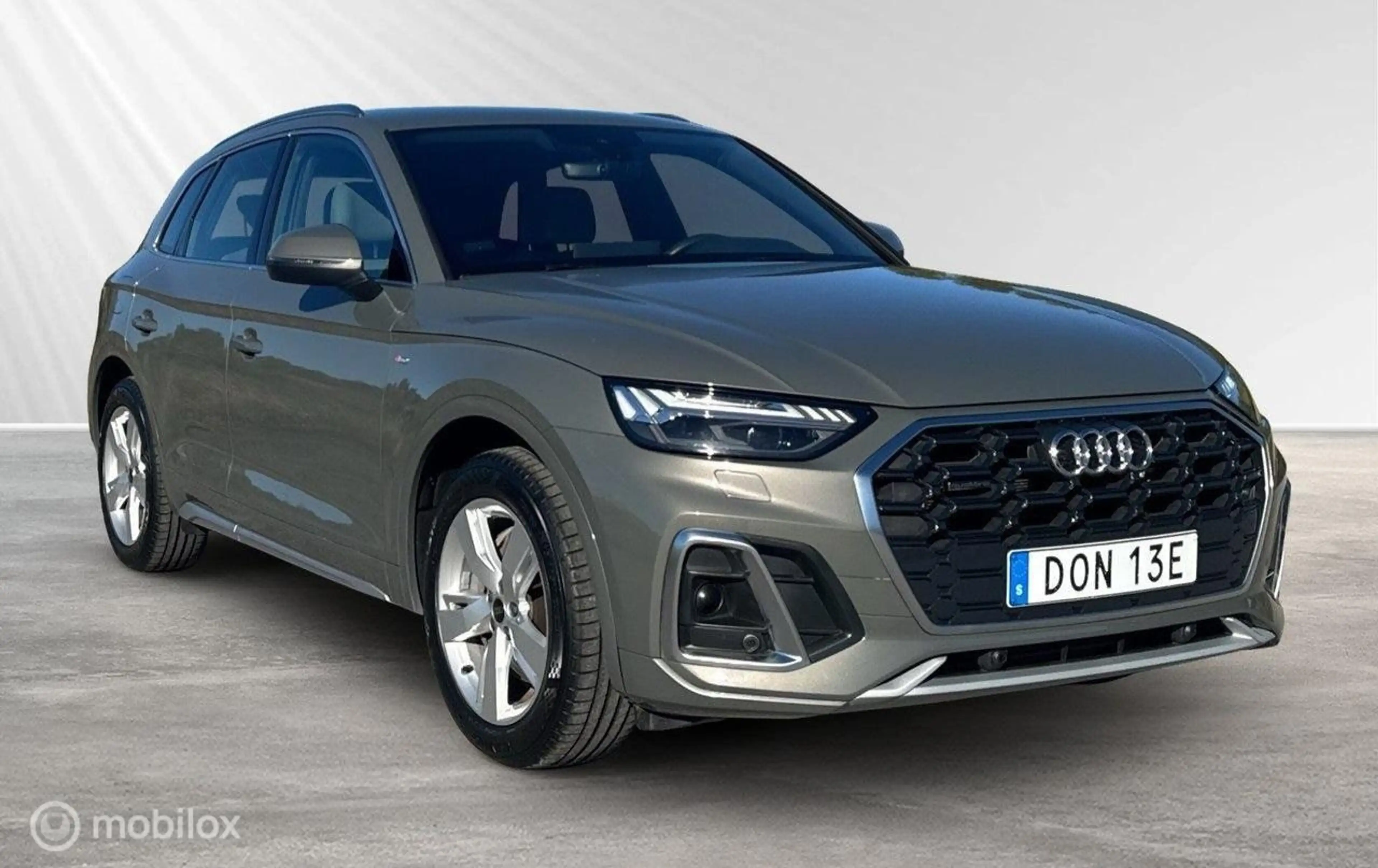 Audi Q5 55 TFSI e S edition, luchtvering, Matrix, Tour — photo 7