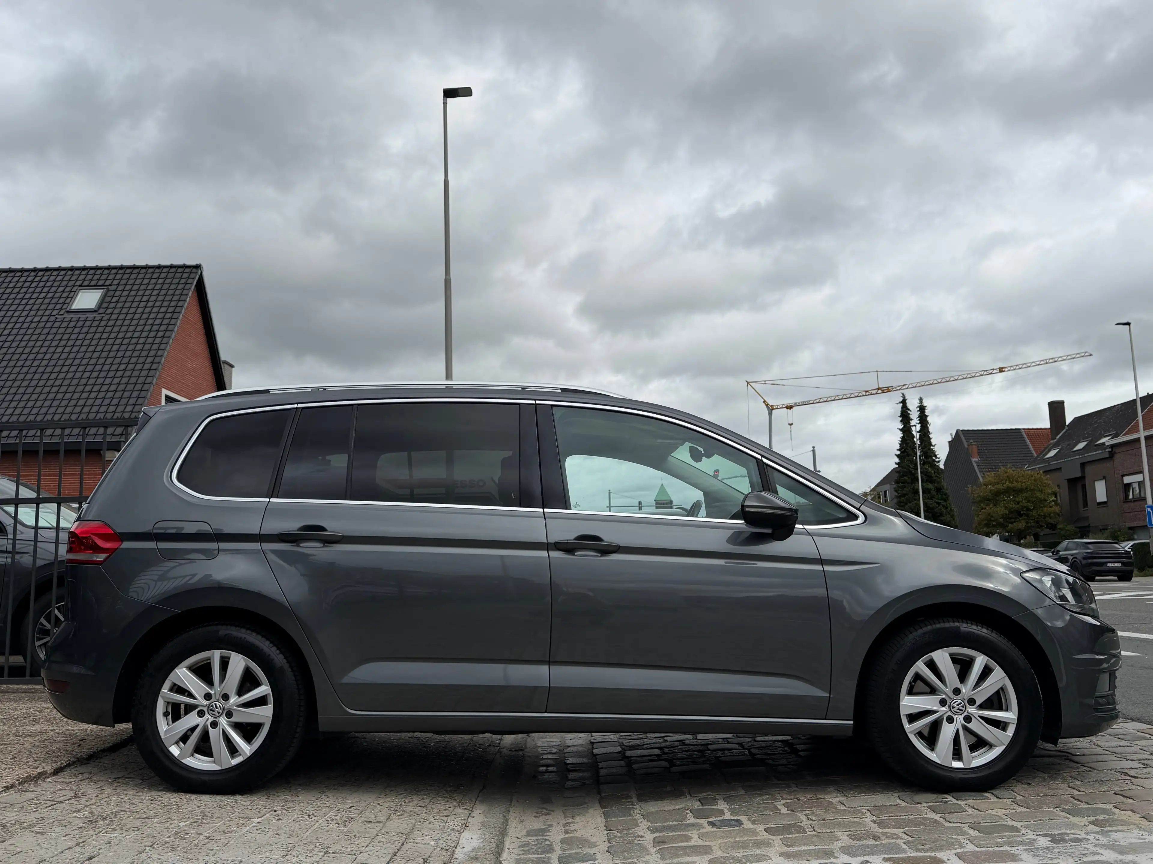 Volkswagen Touran 2.0TDi * Highline * DSG — photo 5