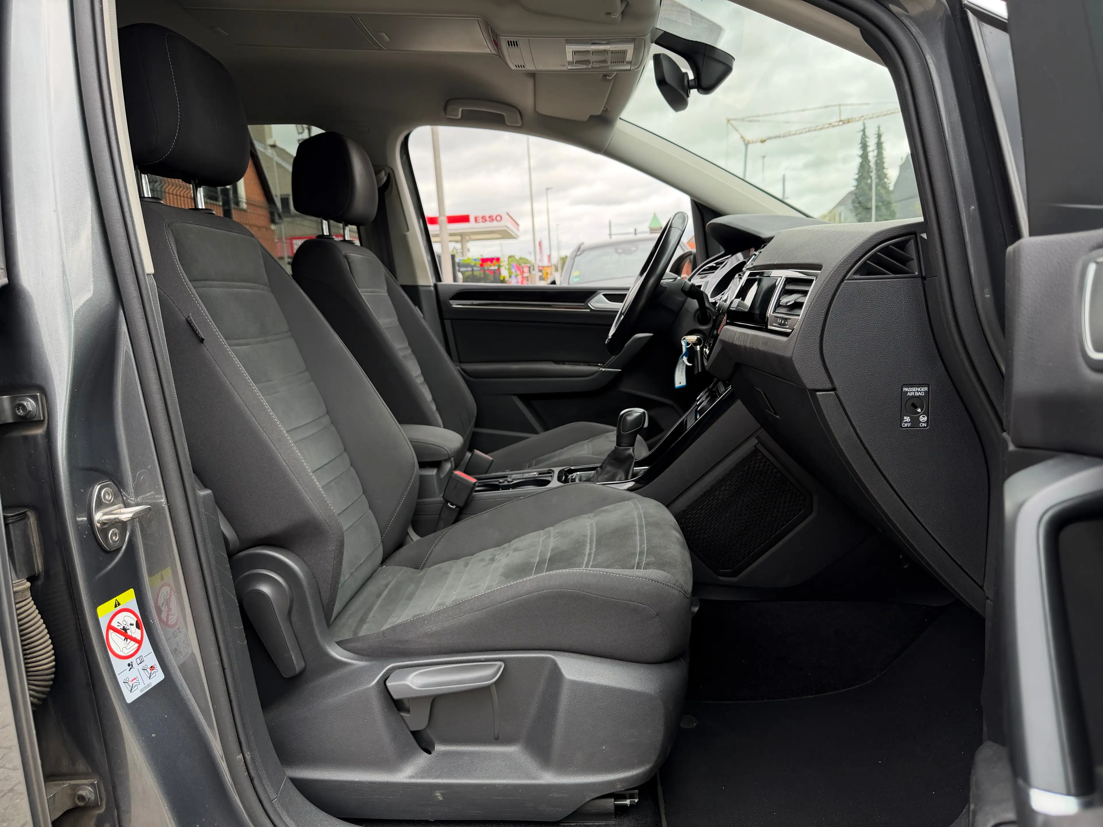 Volkswagen Touran 2.0TDi * Highline * DSG — photo 6