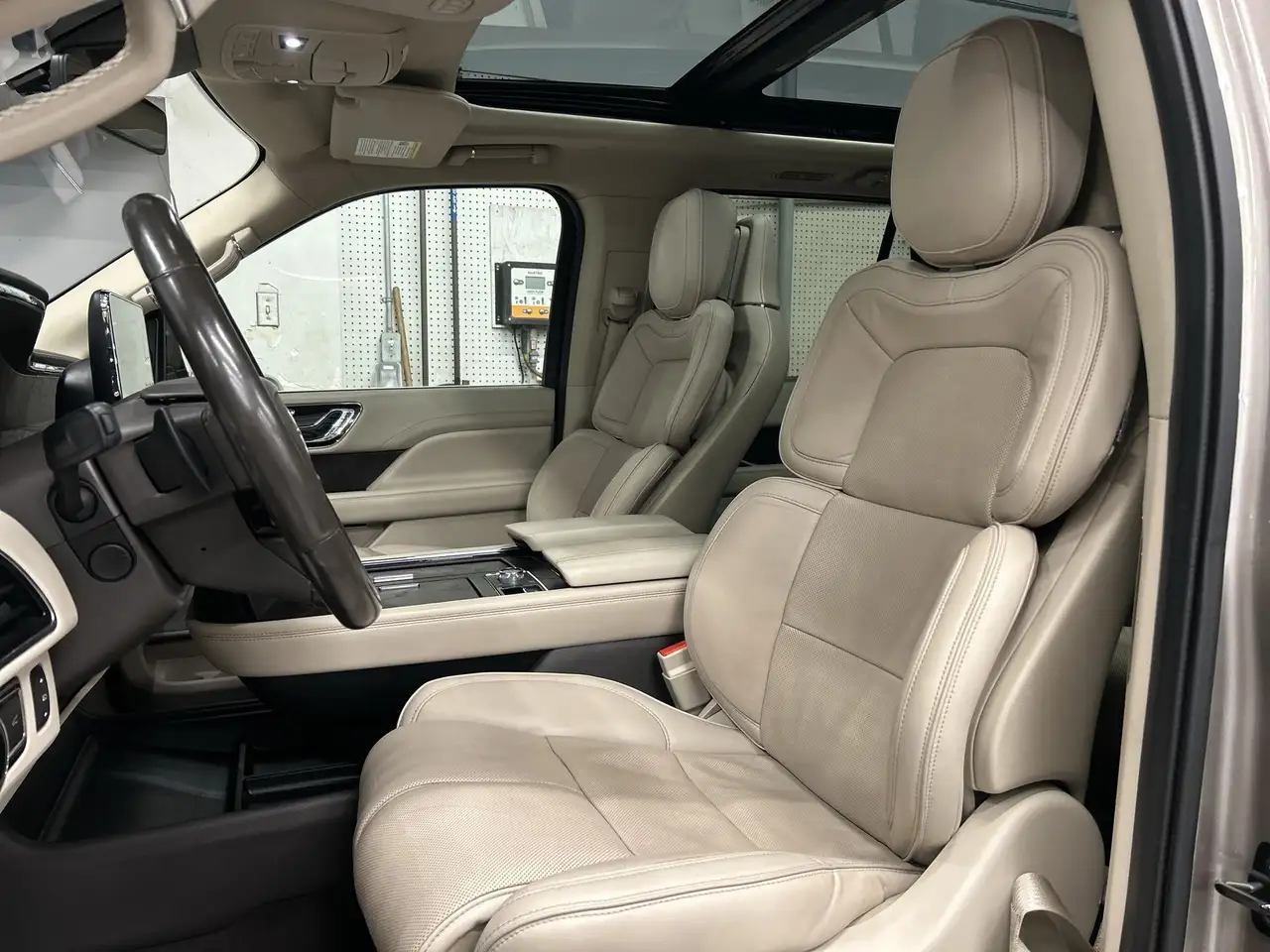Lincoln Navigator снимка Lincoln Navigator