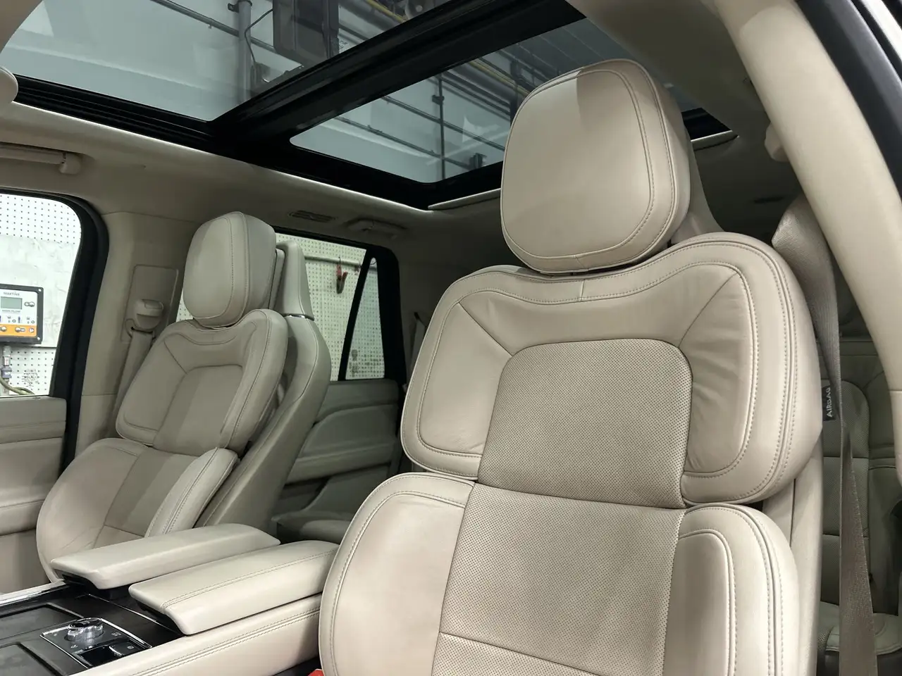 Lincoln Navigator снимка Lincoln Navigator