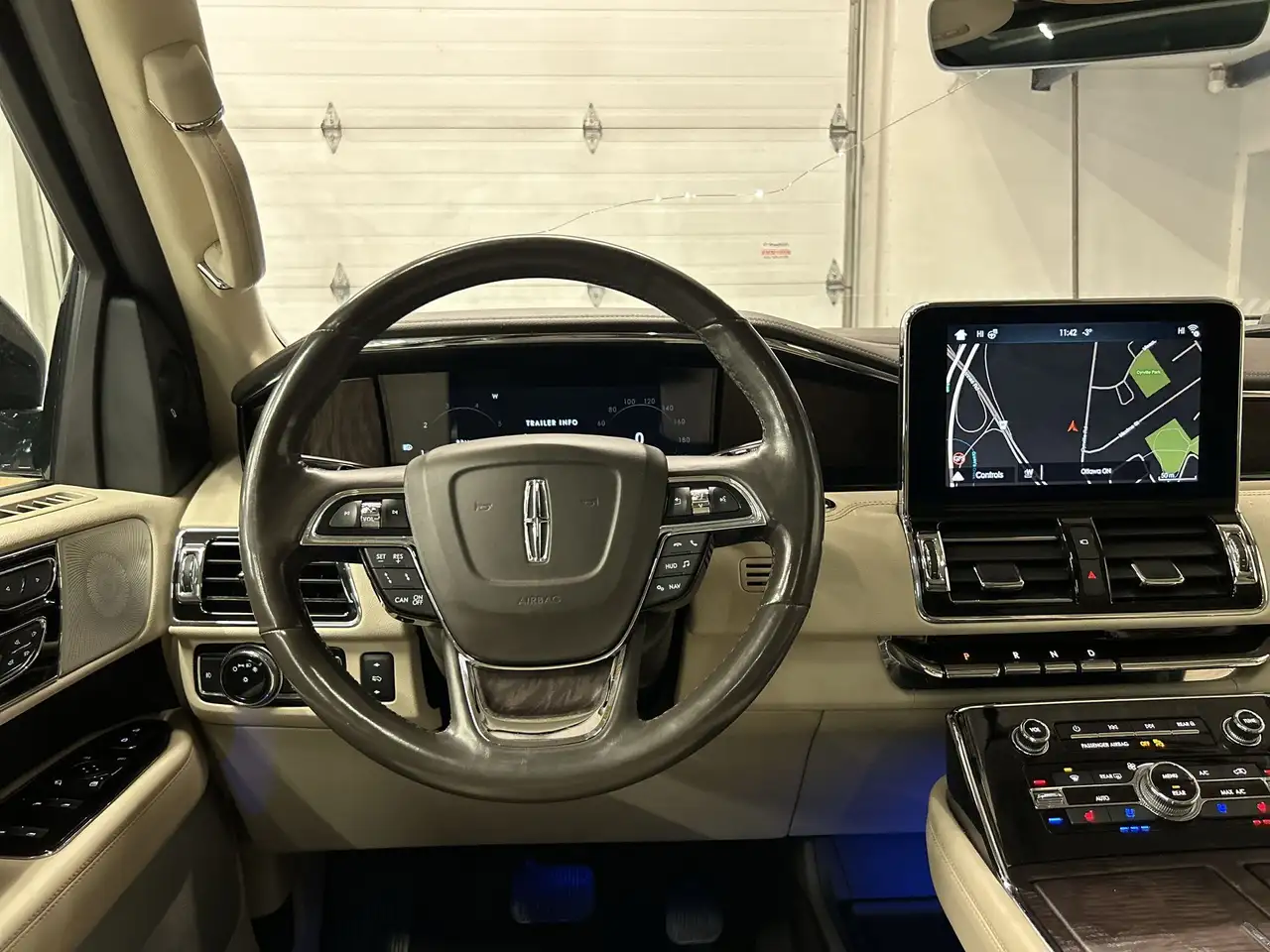 Lincoln Navigator снимка Lincoln Navigator