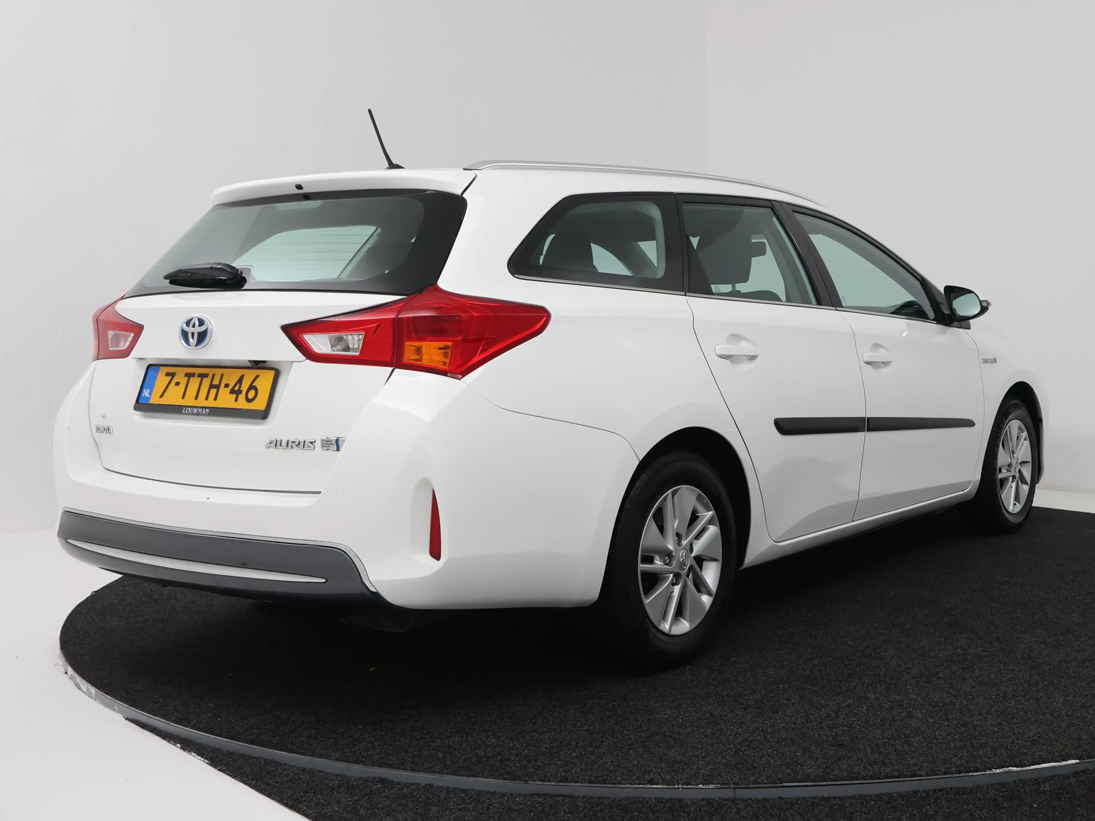 Toyota Auris Touring Sports 1.8 Hybrid Aspiration | Navigatie | — photo 2