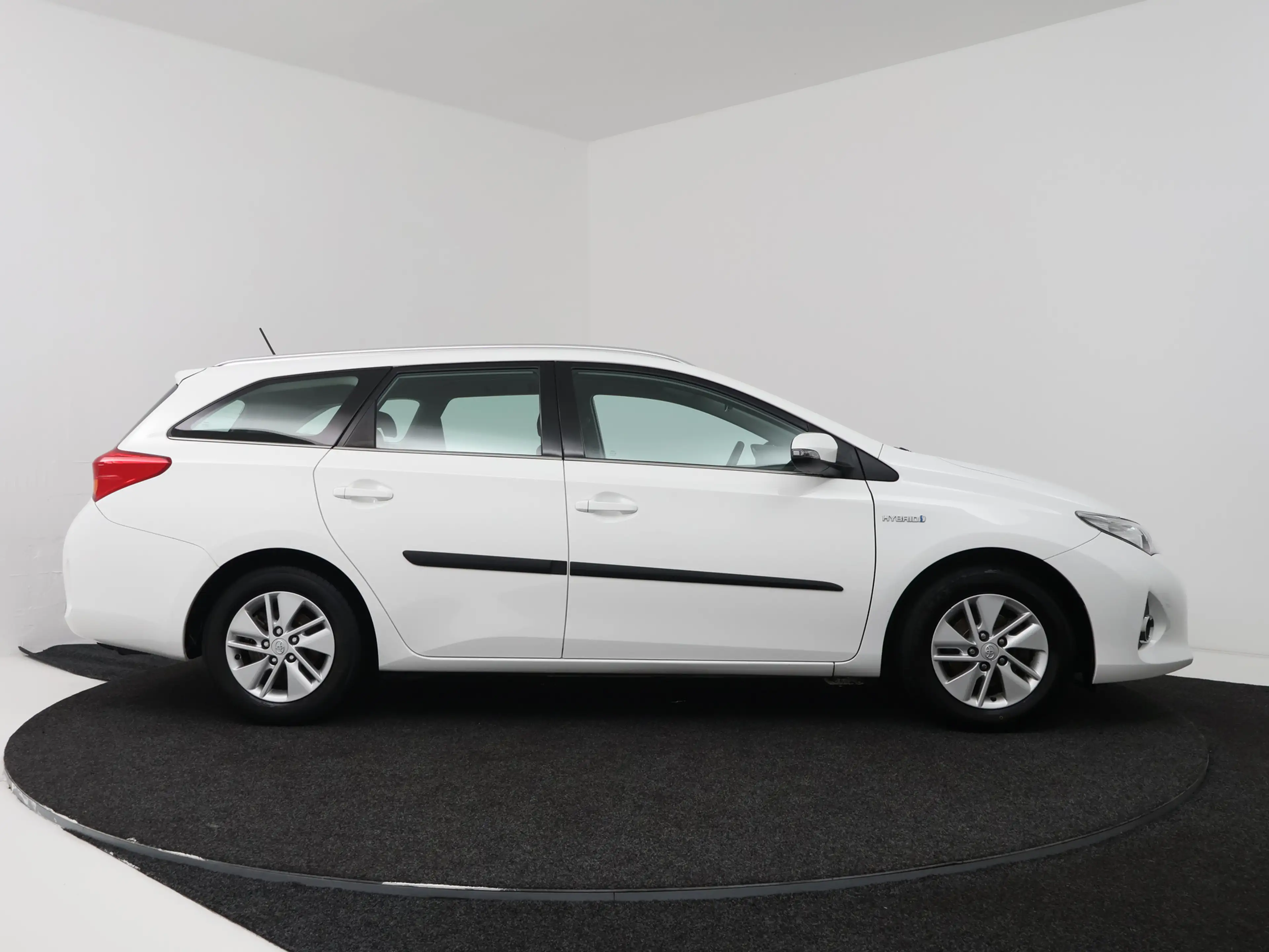 Toyota Auris Touring Sports 1.8 Hybrid Aspiration | Navigatie | — photo 15