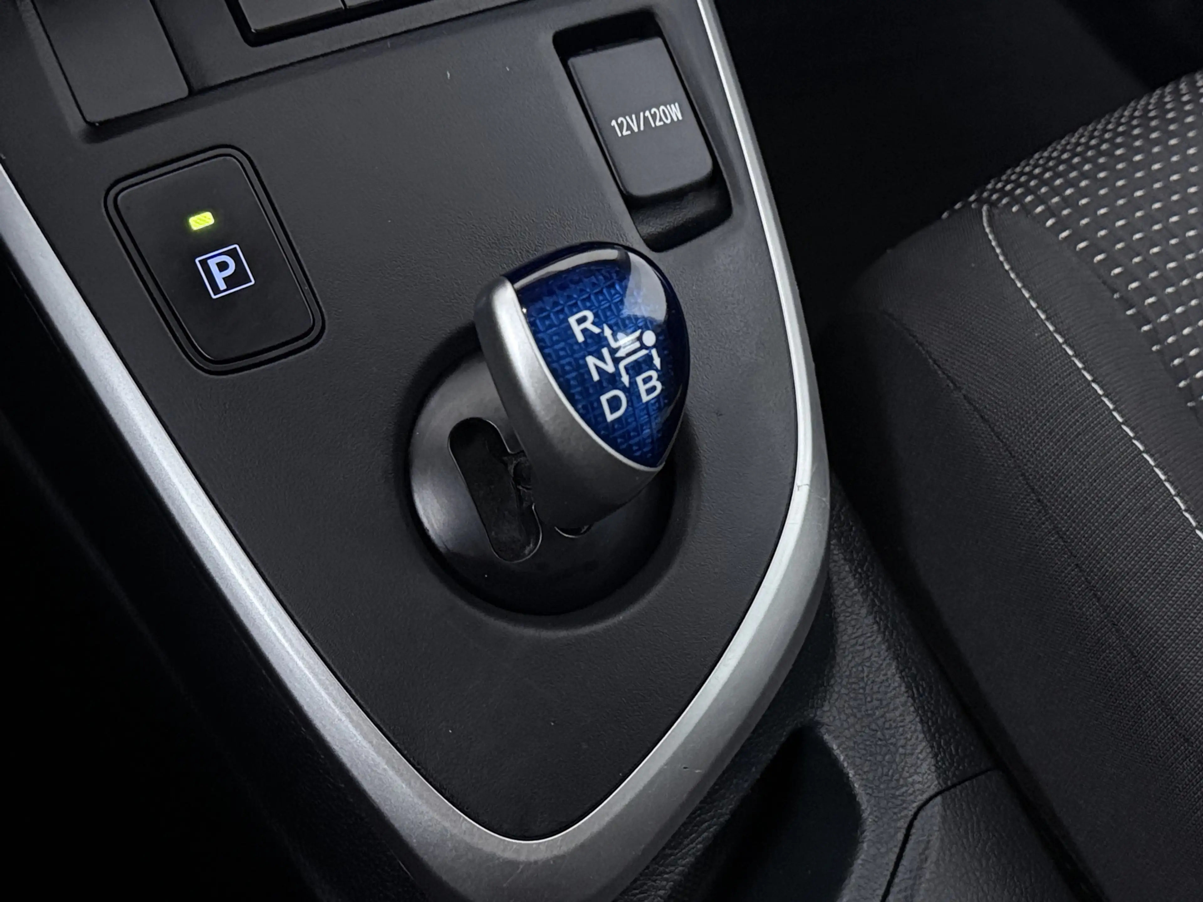 Toyota Auris Touring Sports 1.8 Hybrid Aspiration | Navigatie | — photo 13