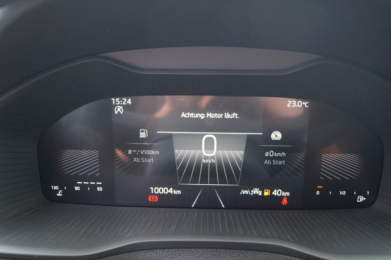 Skoda Karoq Selection *Kamera*Anhängerkuppl.*LED*App C — photo 11