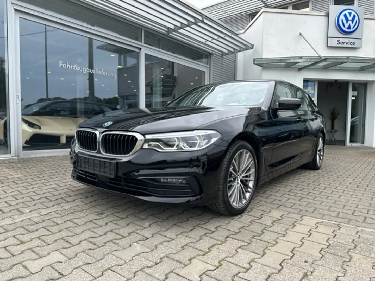 BMW 530 IA Touring*Sportline*Leder*Navi*19-Zoll Noir - 1