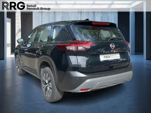 Nissan X-Trail view 4