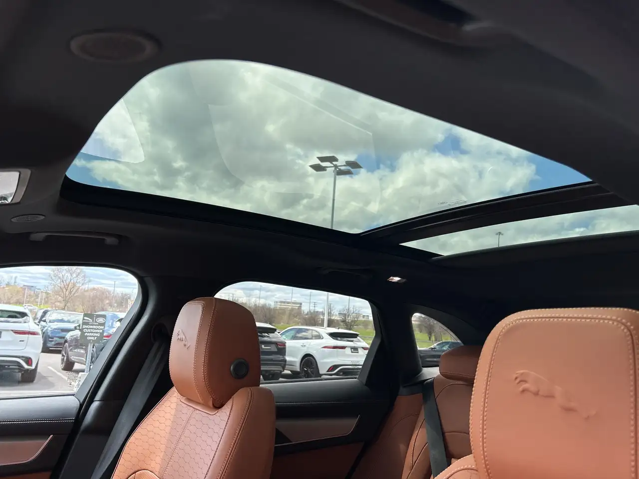 Jaguar F-Pace снимка Jaguar F-Pace