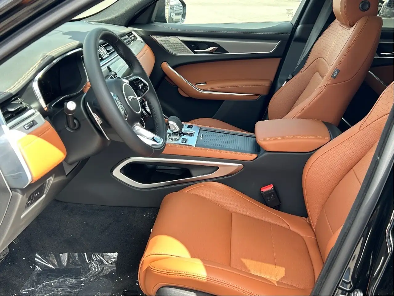 Jaguar F-Pace снимка Jaguar F-Pace