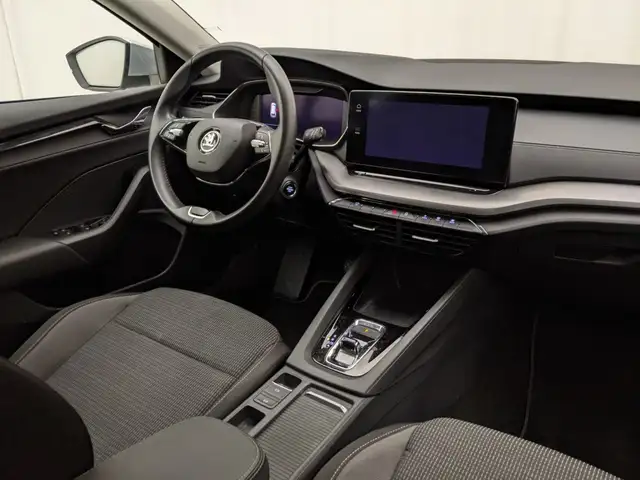 Skoda Octavia view 6