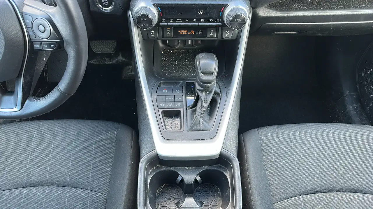 Toyota RAV 4 снимка Toyota RAV 4
