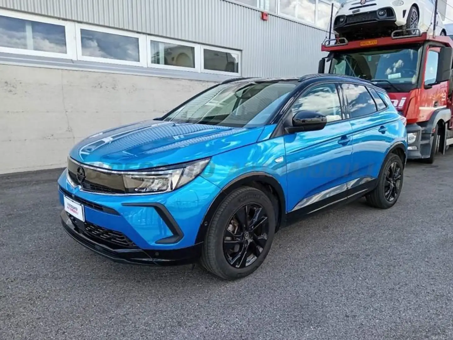 Opel Grandland X 2022 1.2 GS Line s&s 130cv Blauw - 1