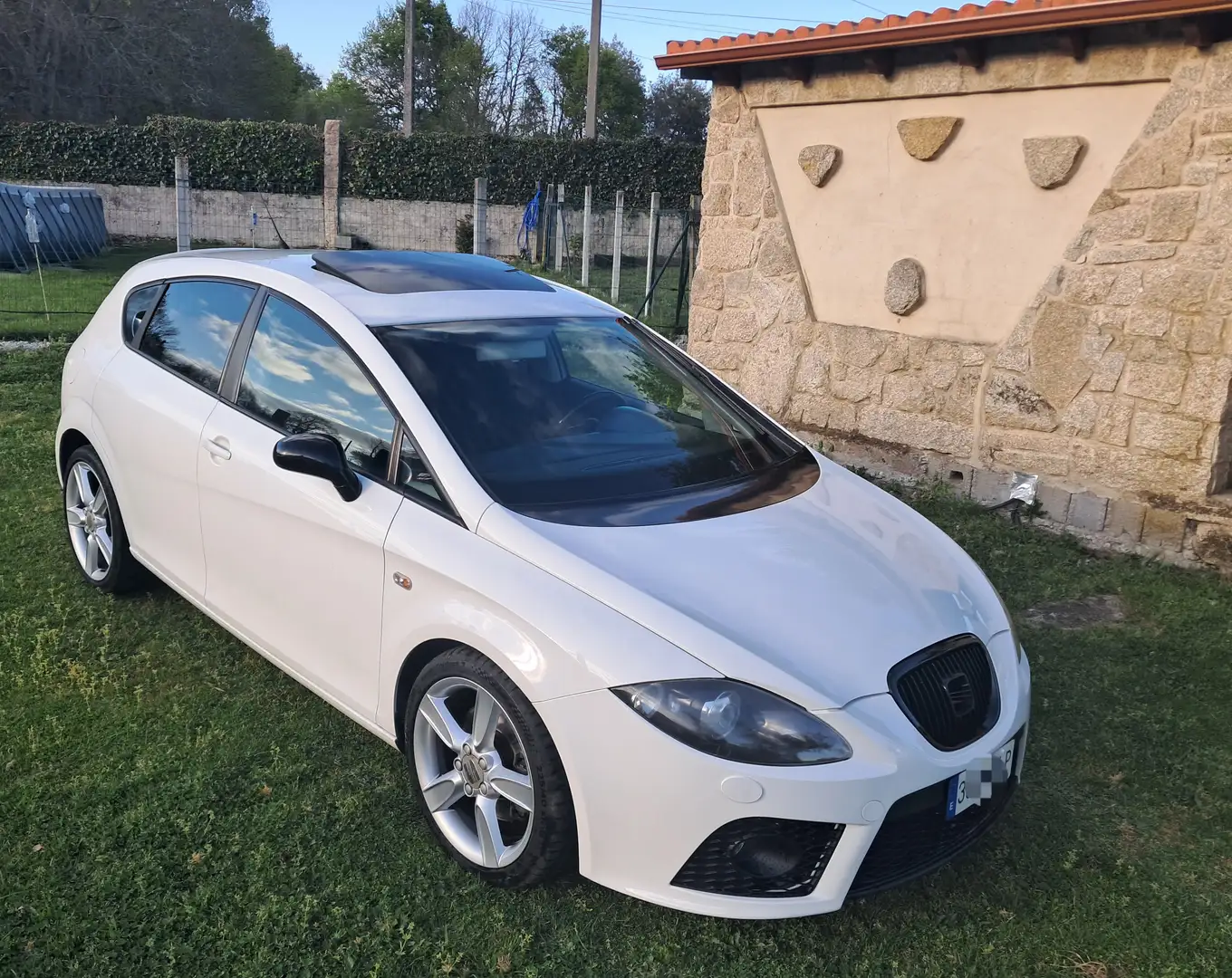 SEAT Leon León 2.0TDI FR1 (159CO2) FR Blanco - 1