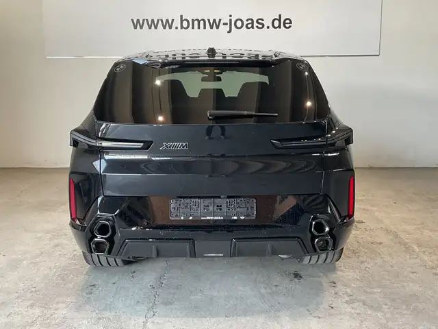 BMW XM view 14