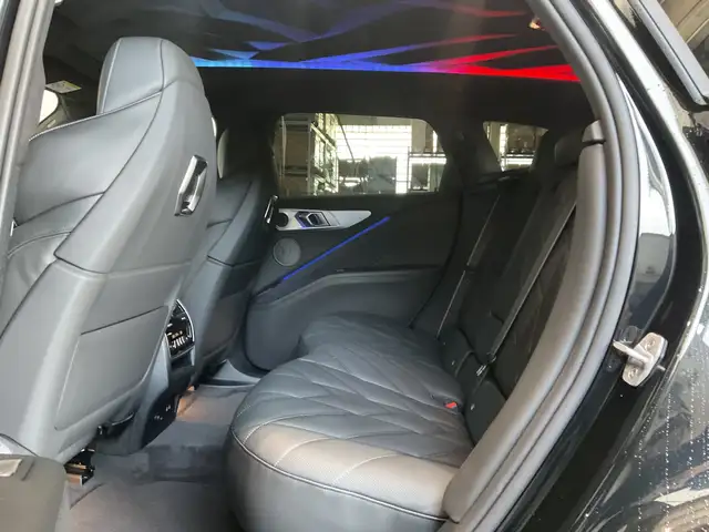 BMW XM view 9