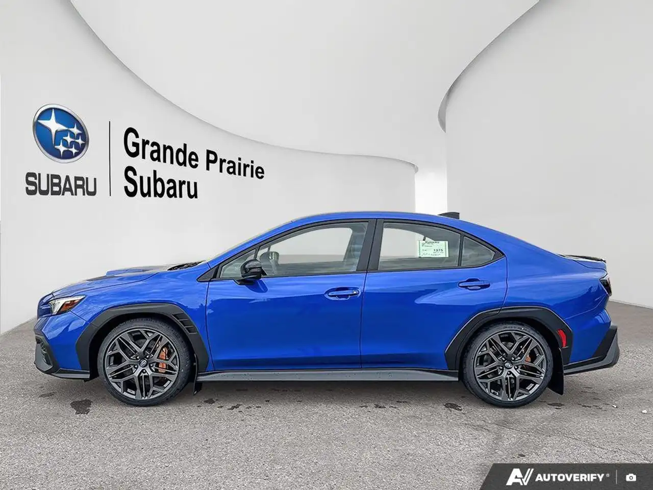 Subaru WRX снимка Subaru WRX