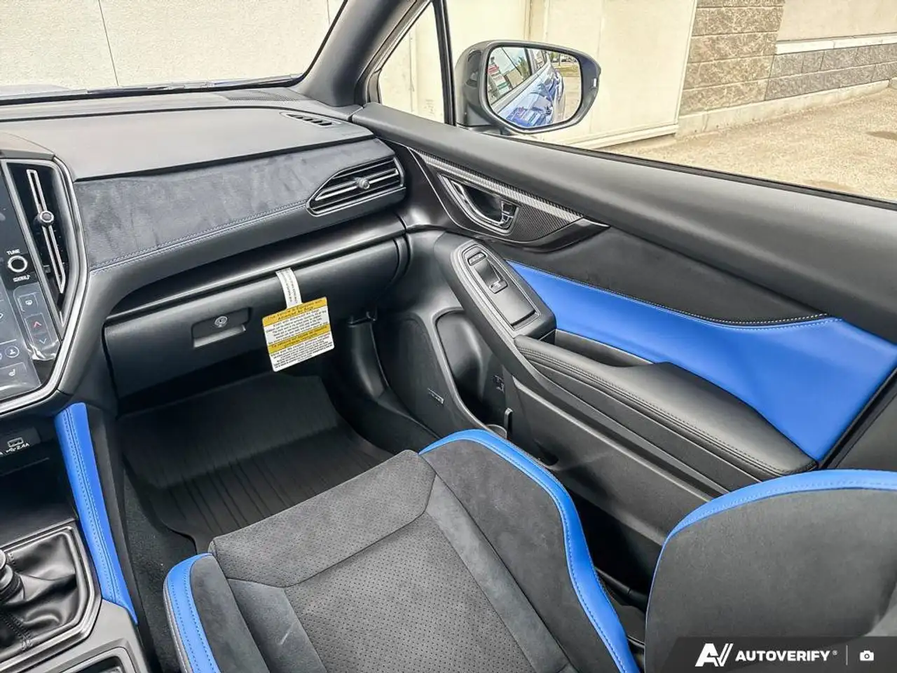 Subaru WRX снимка Subaru WRX