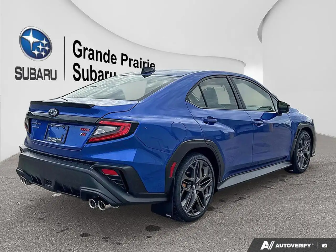 Subaru WRX снимка Subaru WRX