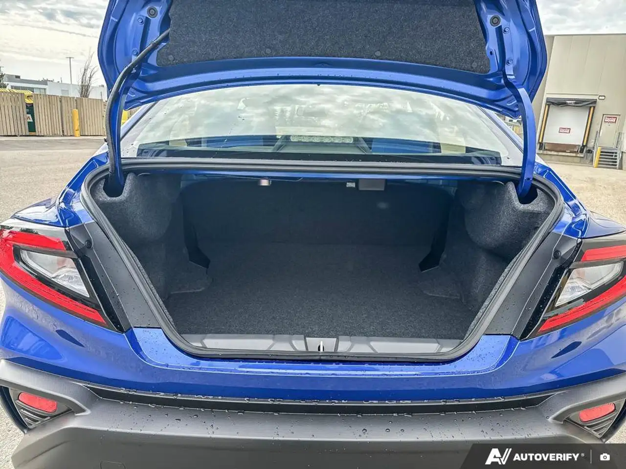 Subaru WRX снимка Subaru WRX
