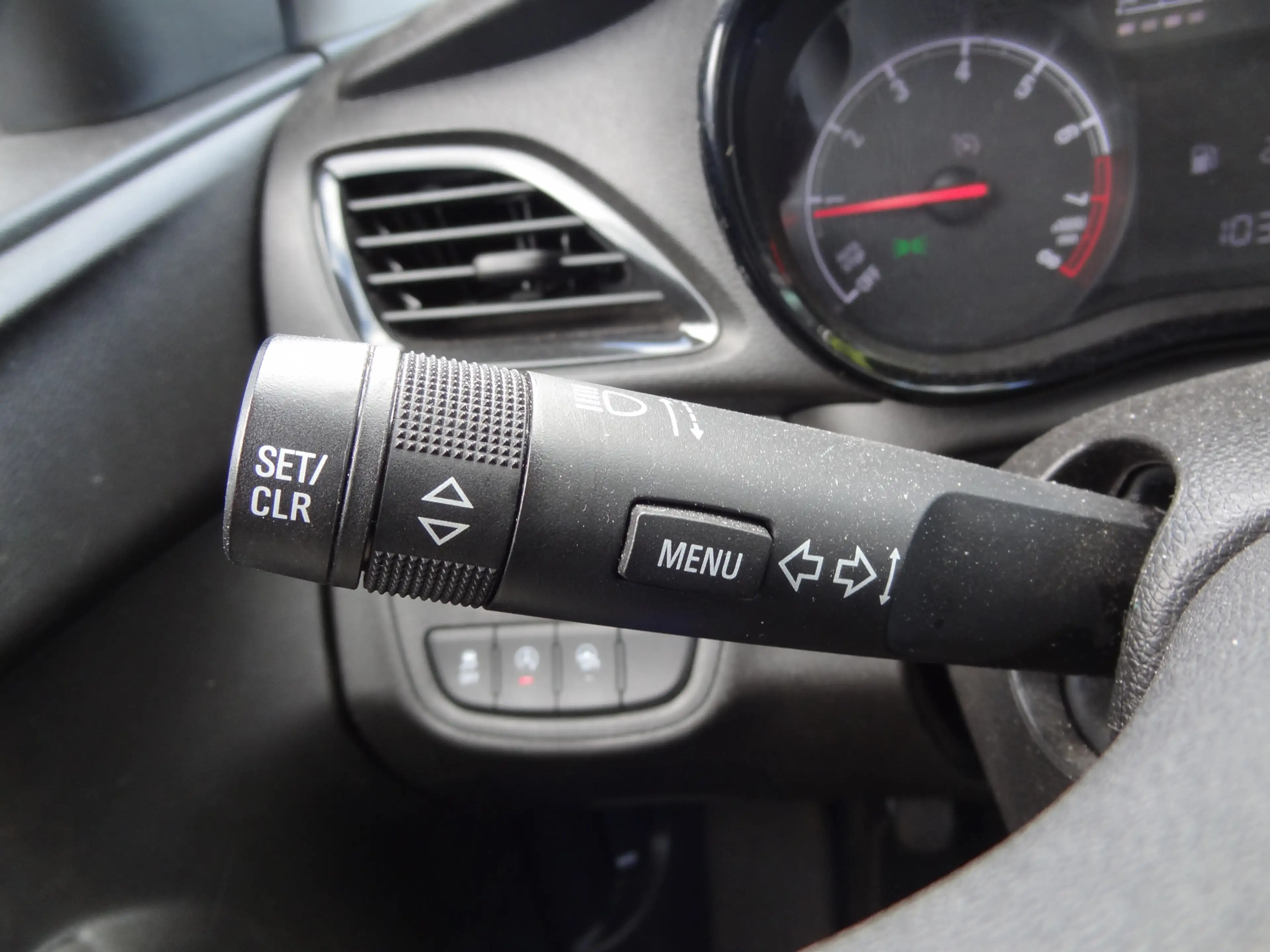 Opel Karl 1.0 ecoFLEX Edition — photo 13