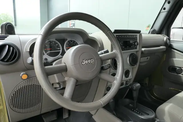 Jeep Wrangler view 5