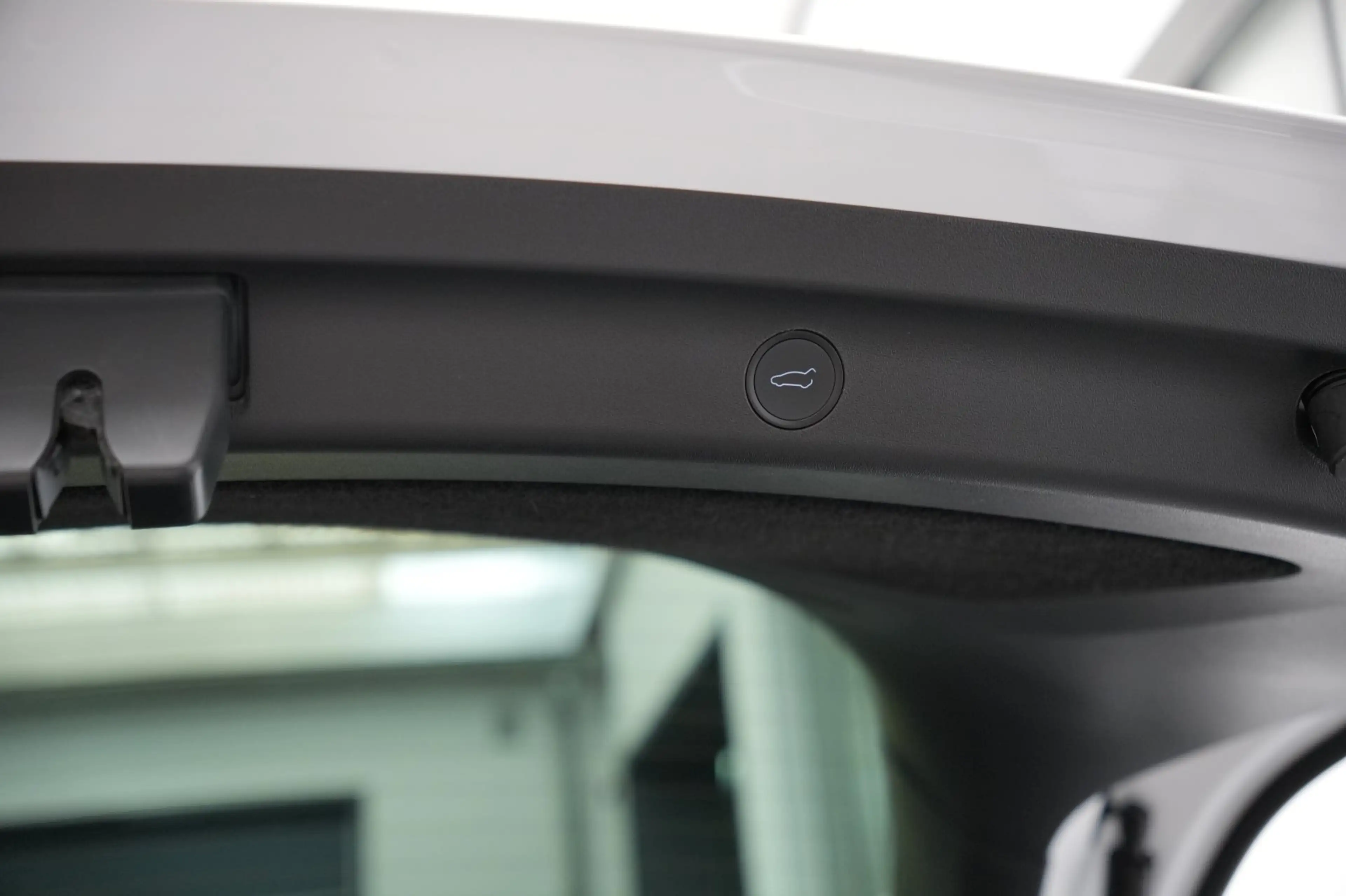 Tesla Model Y Standard Range RWD *20-Zoll*AHK* — photo 9