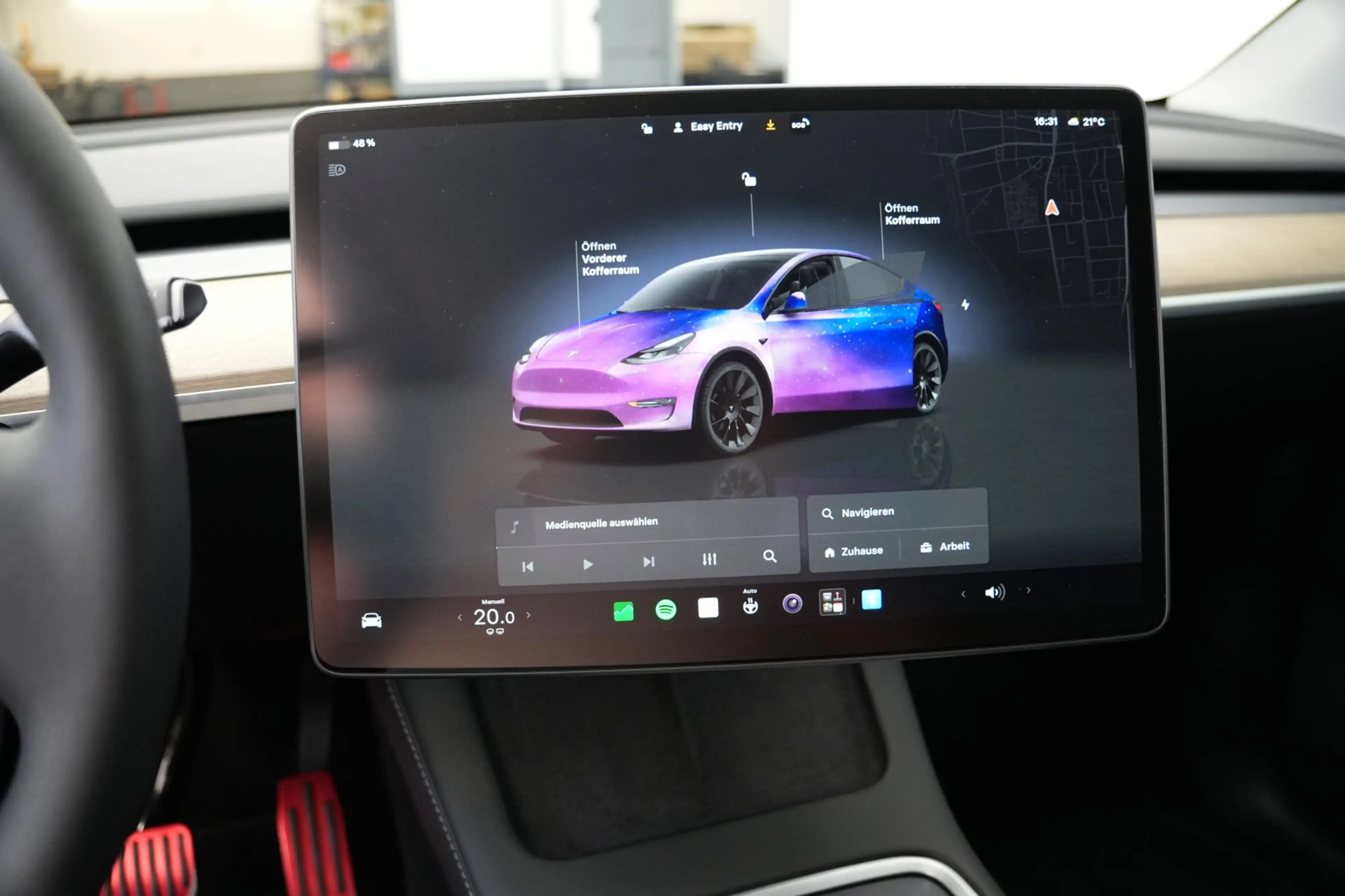Tesla Model Y Standard Range RWD *20-Zoll*AHK* — photo 13