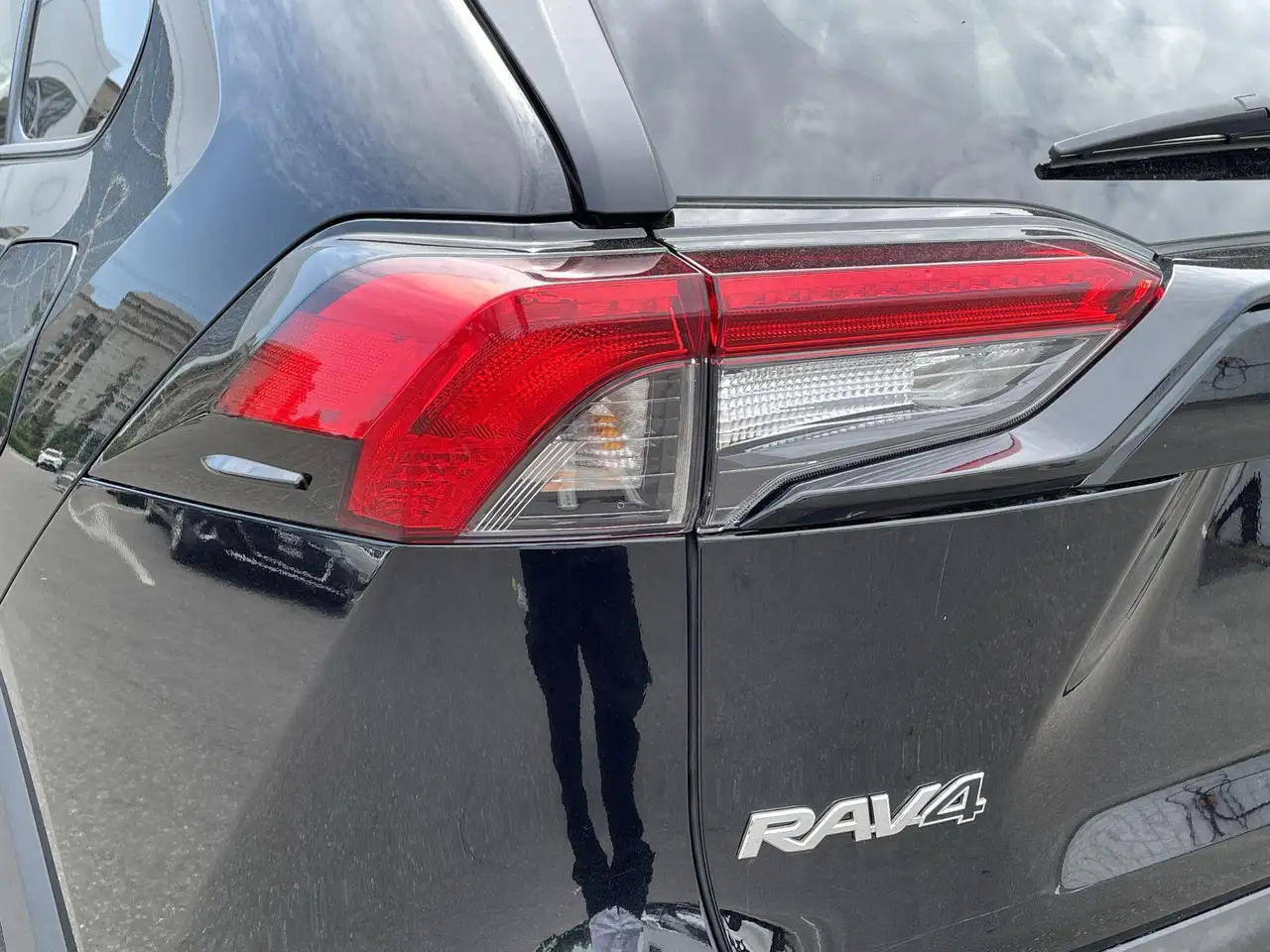 Toyota RAV 4 снимка Toyota RAV 4