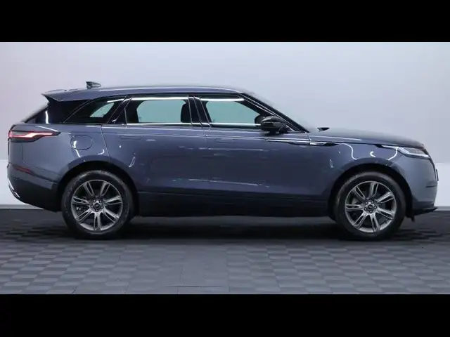 Land Rover Range Rover Velar view 4