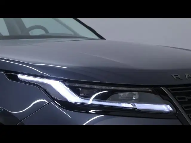 Land Rover Range Rover Velar view 8