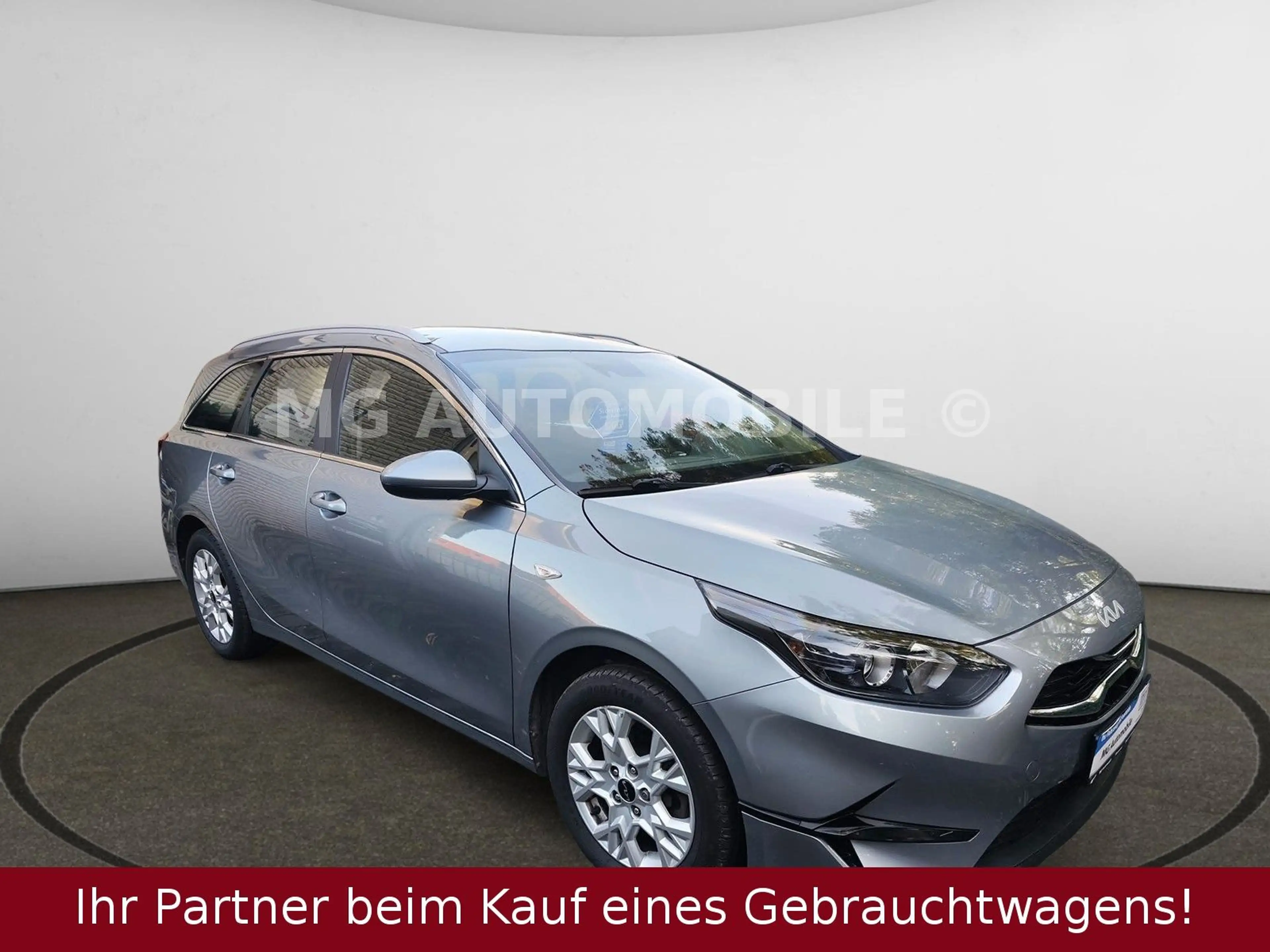 Kia Ceed SW / cee'd SW Sportswagon 1.6 CRDi Mild Hybrid AHK 1.Hand — photo 4