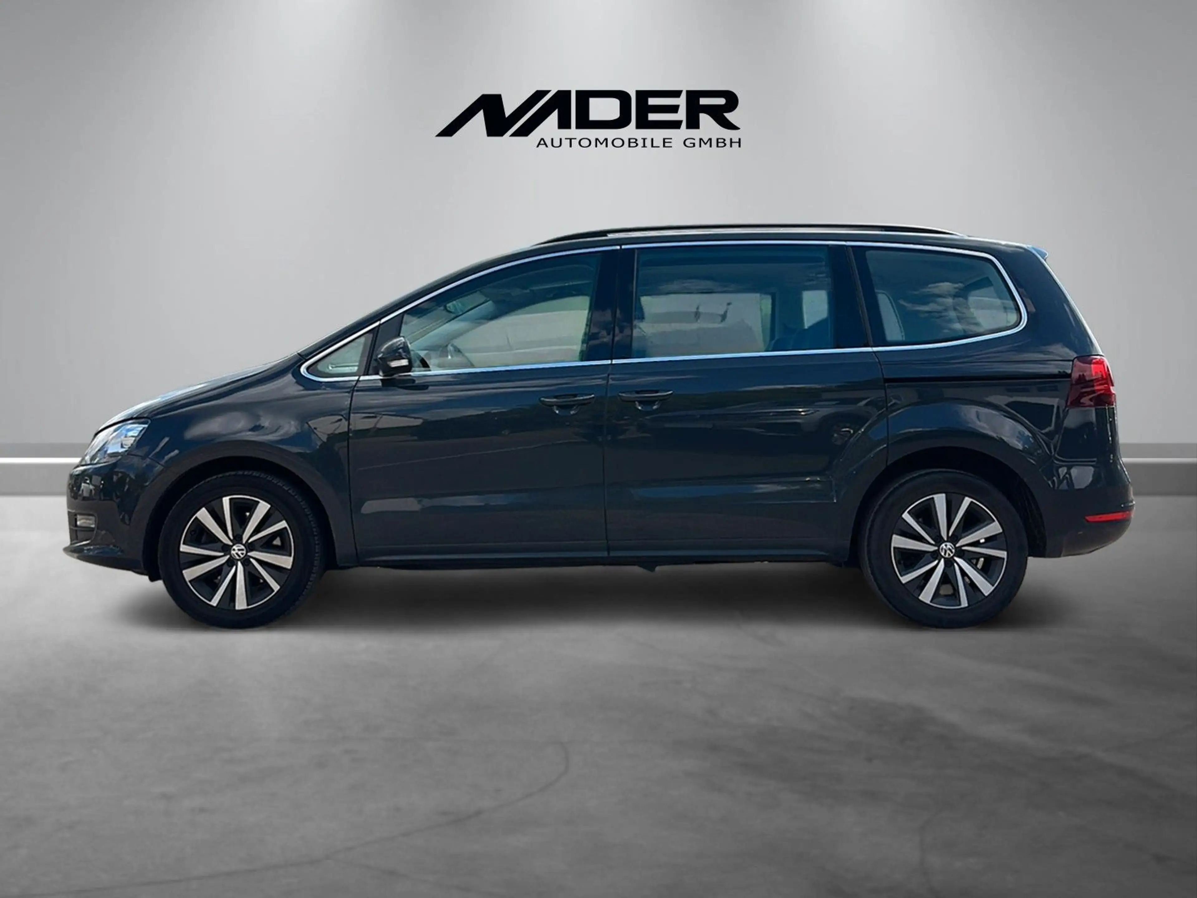 Volkswagen Sharan Comfortline | ACC | Navi | PDC — photo 2