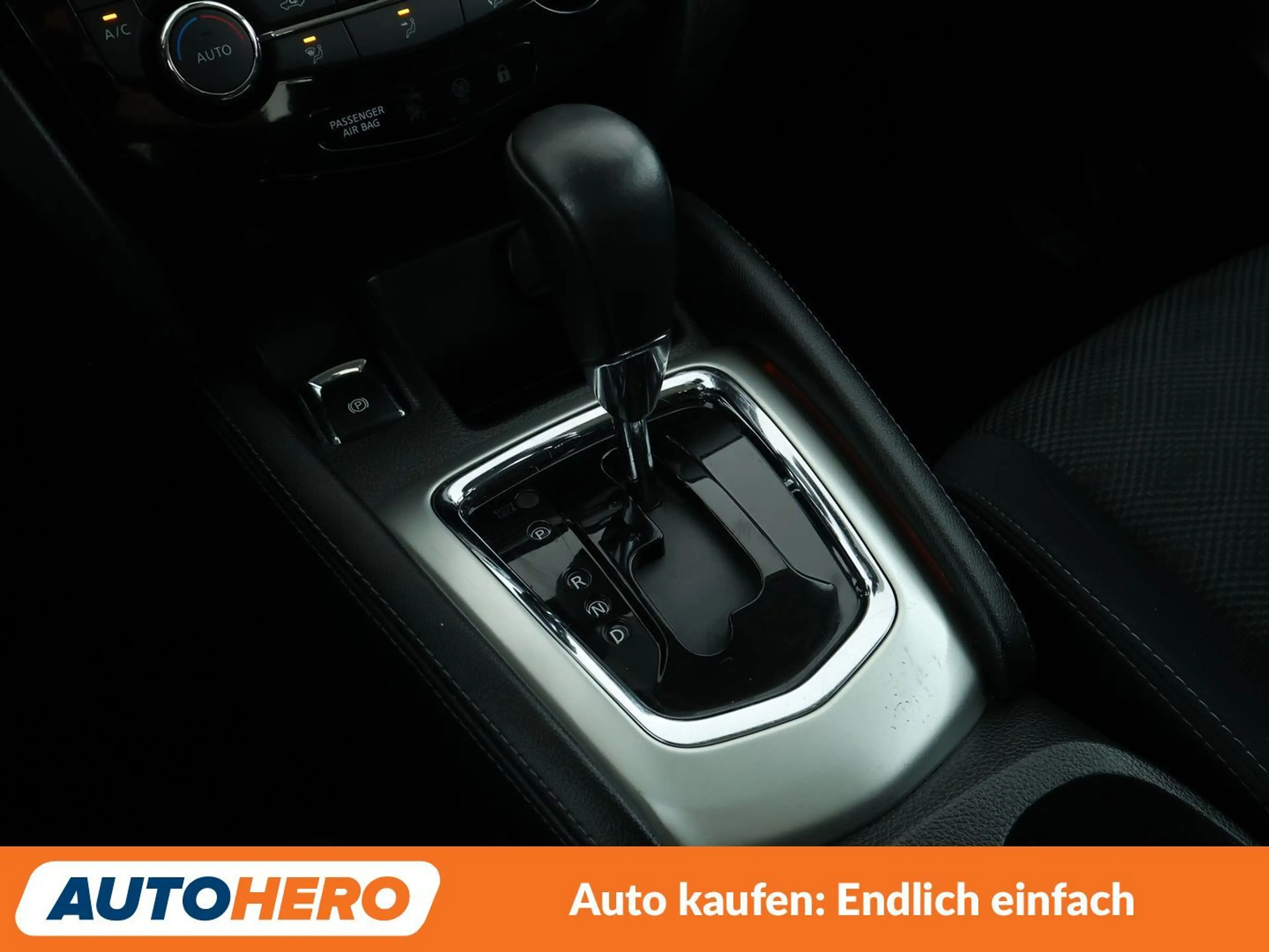 Nissan Qashqai 1.2 Acenta — photo 25