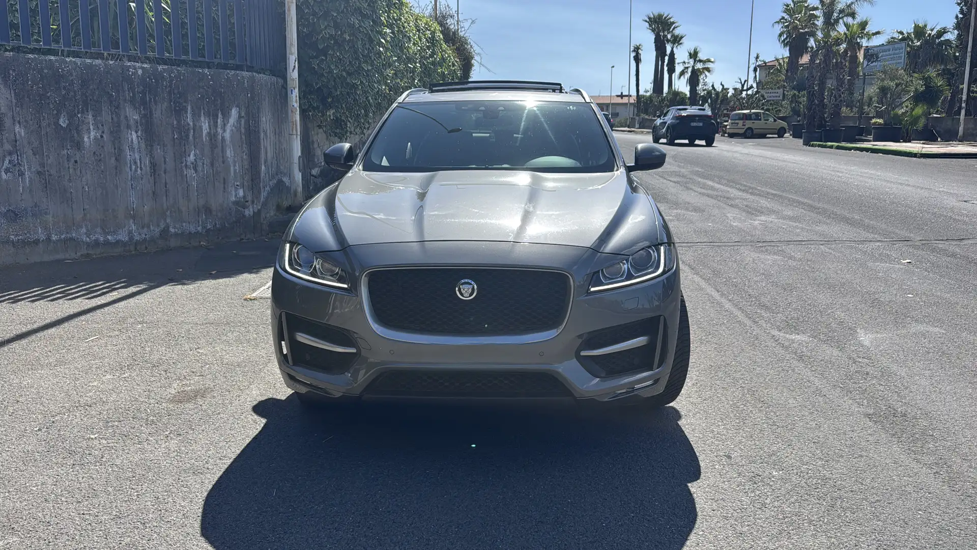 Jaguar F-Pace 2.0d i4 R-Sport awd 180cv auto my18 - 1