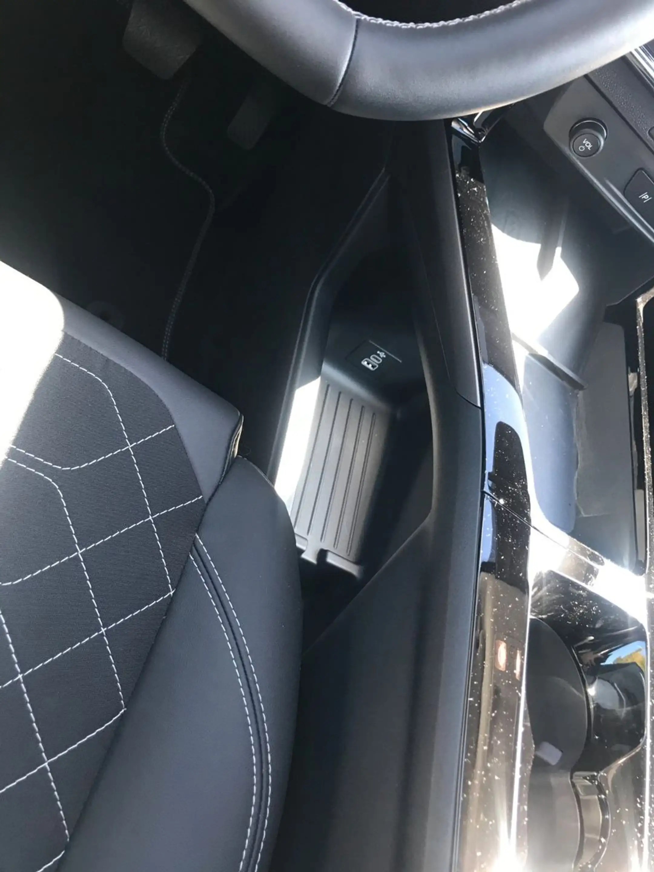 Ford Puma Gen-E 43 kwh Premium, RFK*KeyFree*el.Heckk* — photo 30
