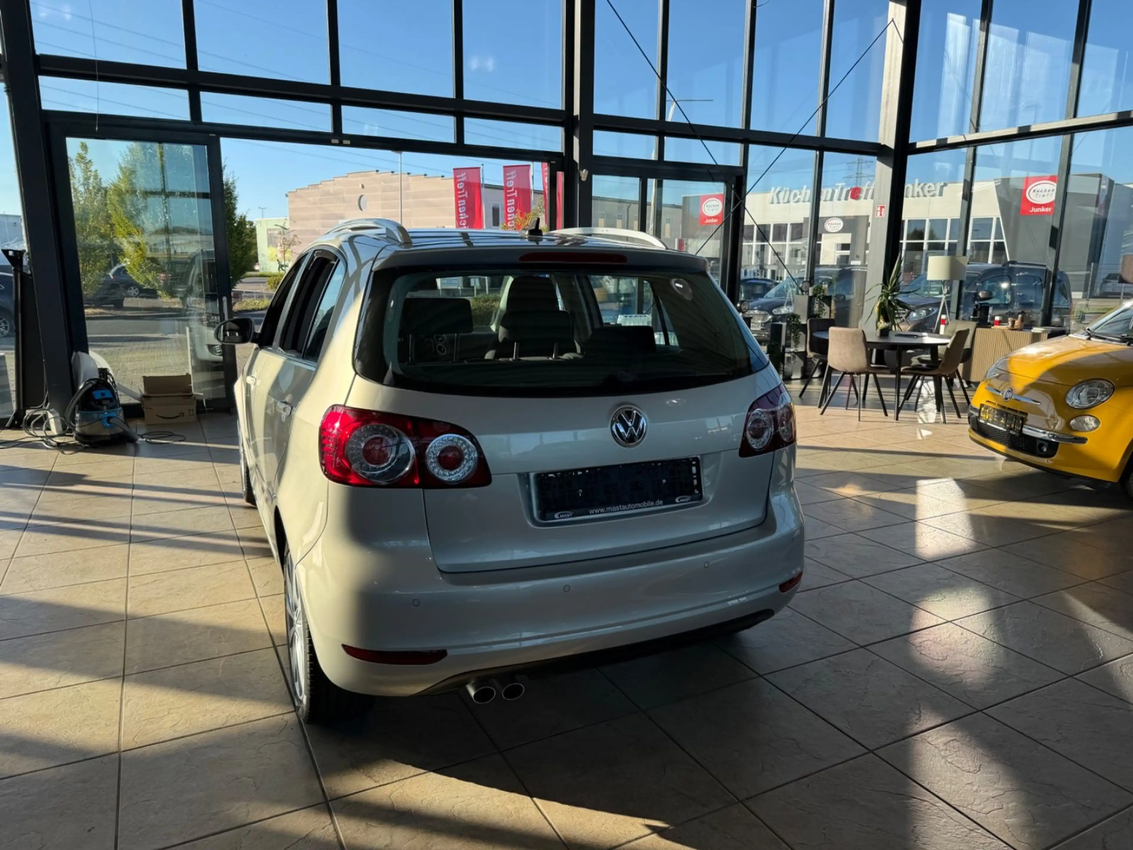 Volkswagen Golf Plus VI Highline — photo 4