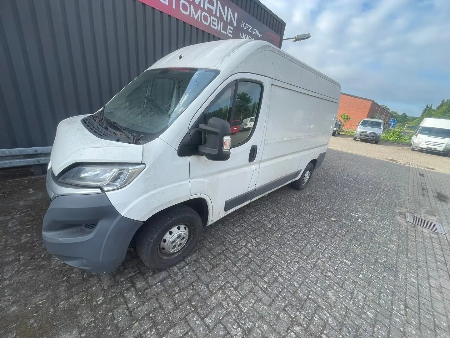 Citroen Jumper 33 L2H2 Business BlueHDi 130 /UNFALLFAHRZEUG/ bijela - 2