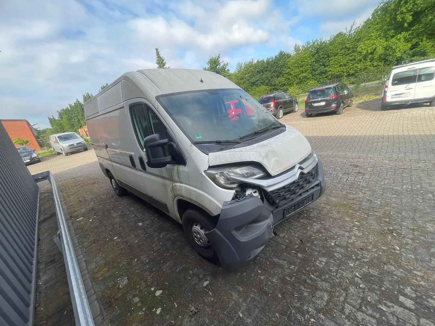 Citroen Jumper 33 L2H2 Business BlueHDi 130 /UNFALLFAHRZEUG/ Weiß - 1