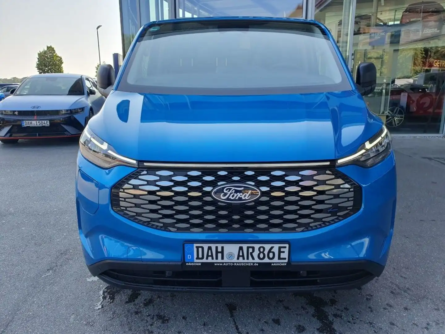 Ford E-Transit Custom 320 L1H1 LKW HA Trend Bleu - 2