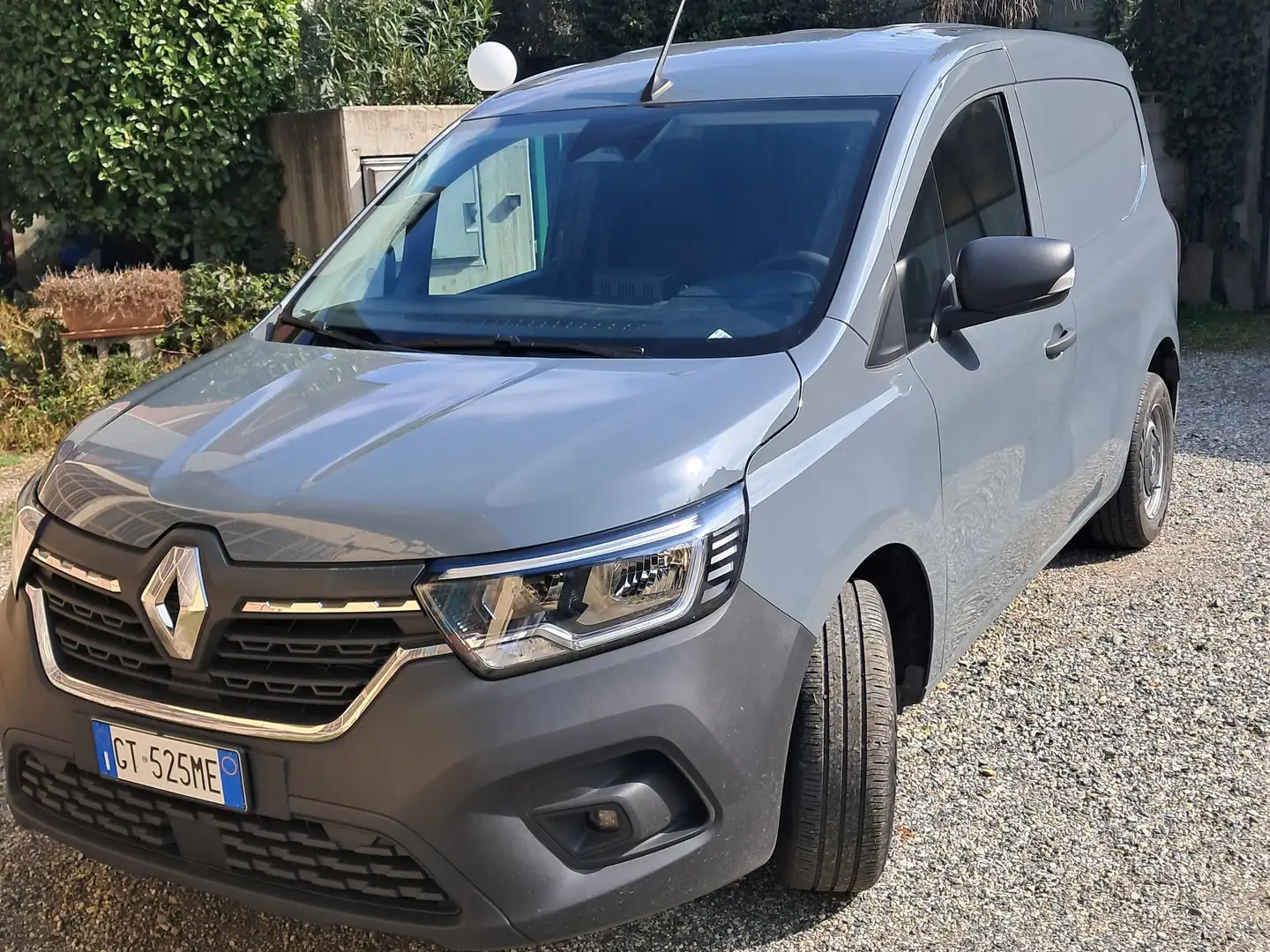 Renault Kangoo van Grigio - 1