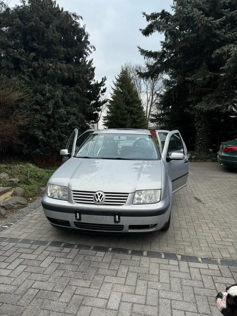 Volkswagen Bora 2.0 Silber - 1