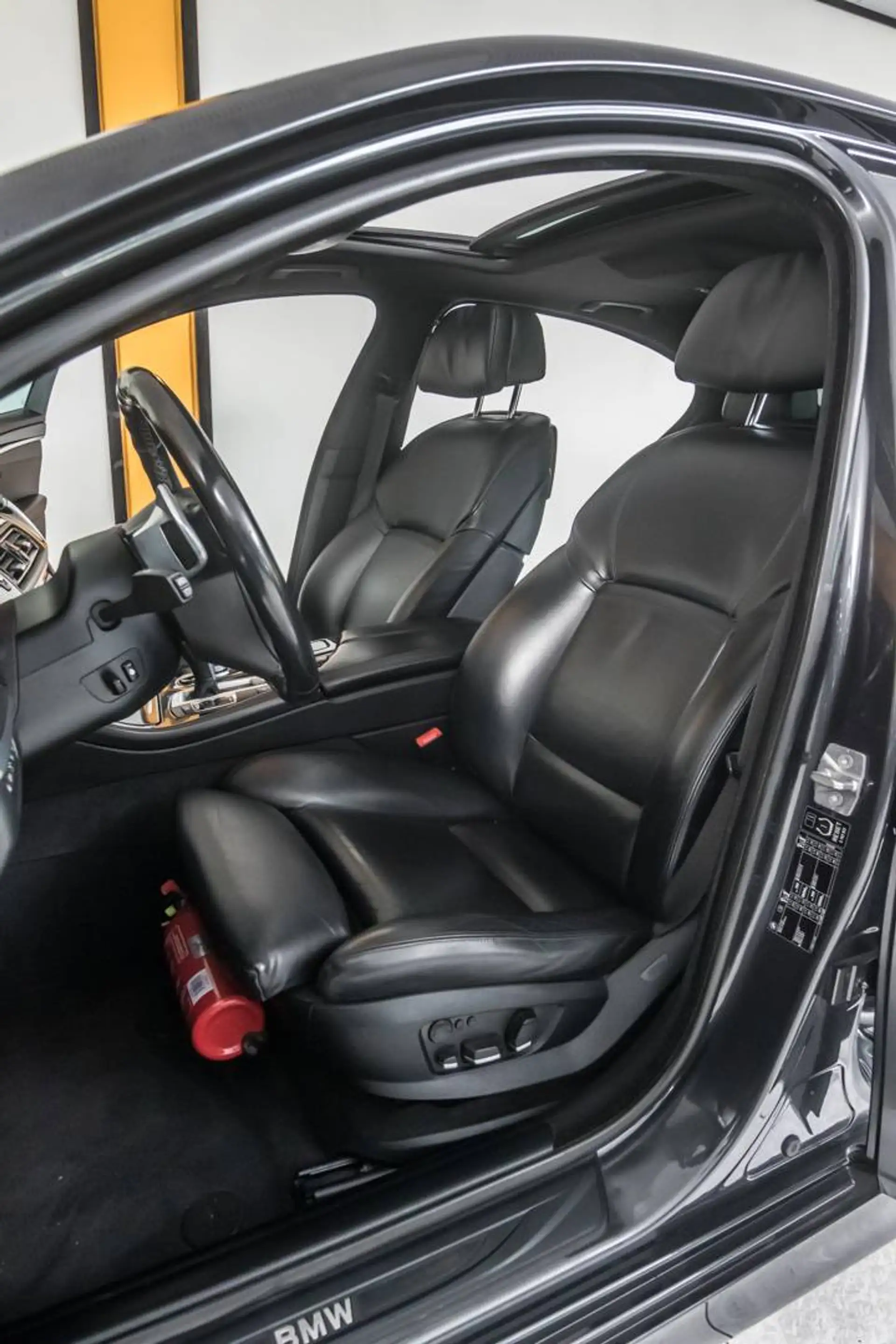 BMW 535 535i Pack Sport / Boite automatique — photo 10
