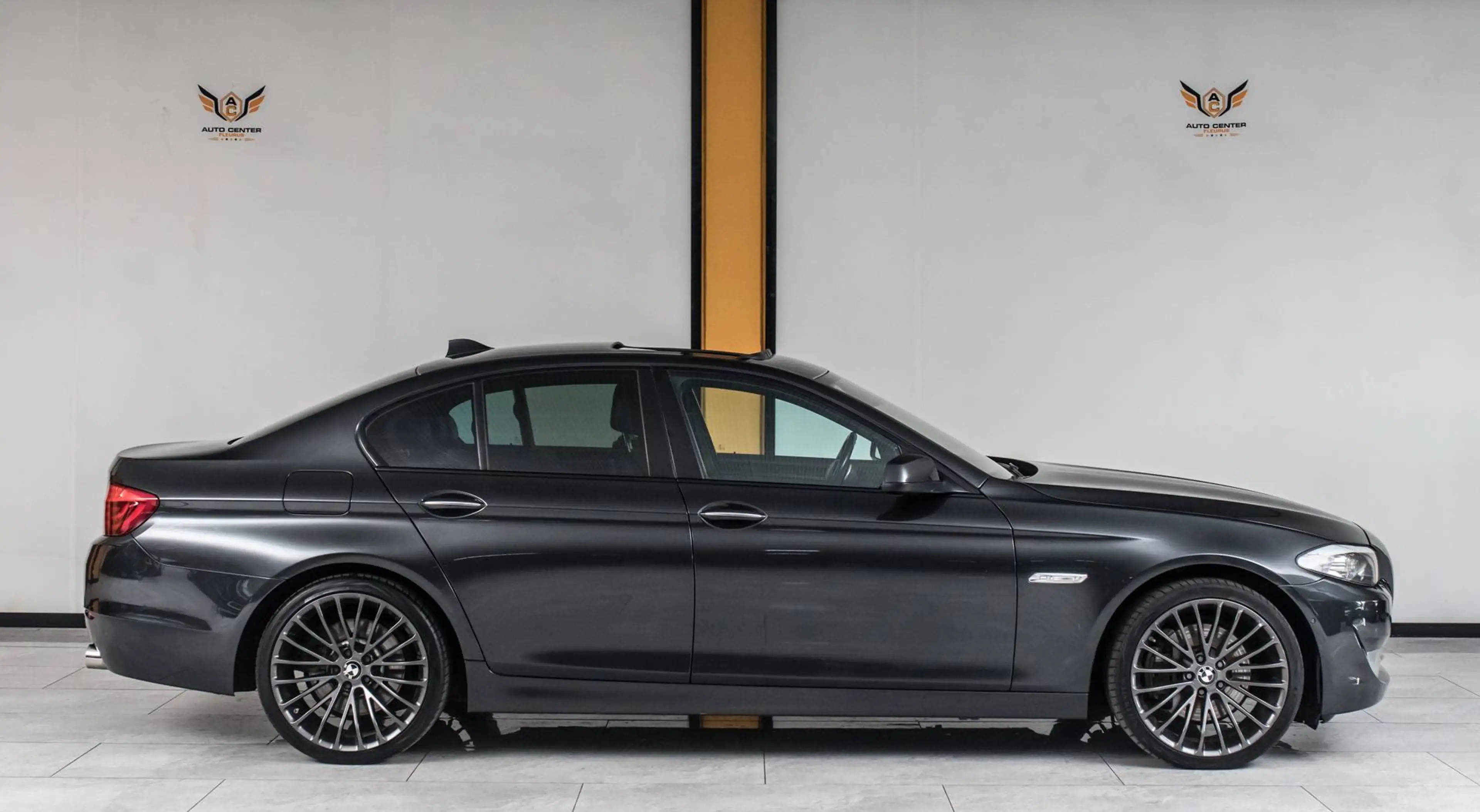 BMW 535 535i Pack Sport / Boite automatique — photo 8