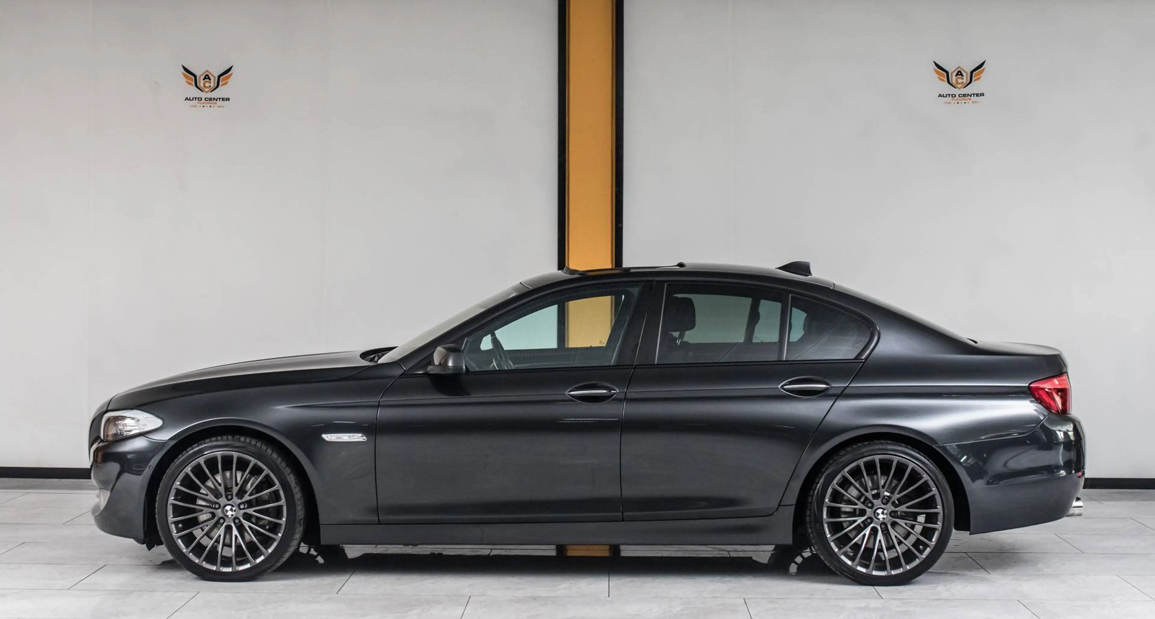 BMW 535 535i Pack Sport / Boite automatique — photo 7