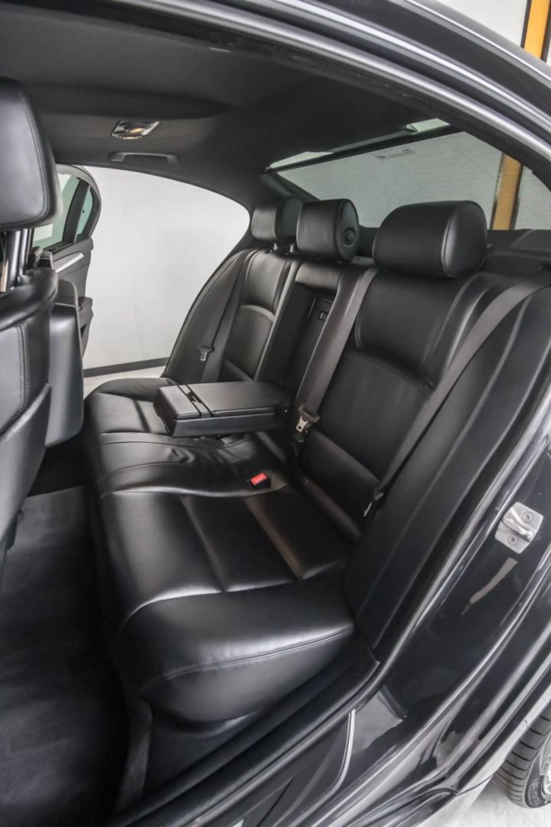 BMW 535 535i Pack Sport / Boite automatique — photo 12