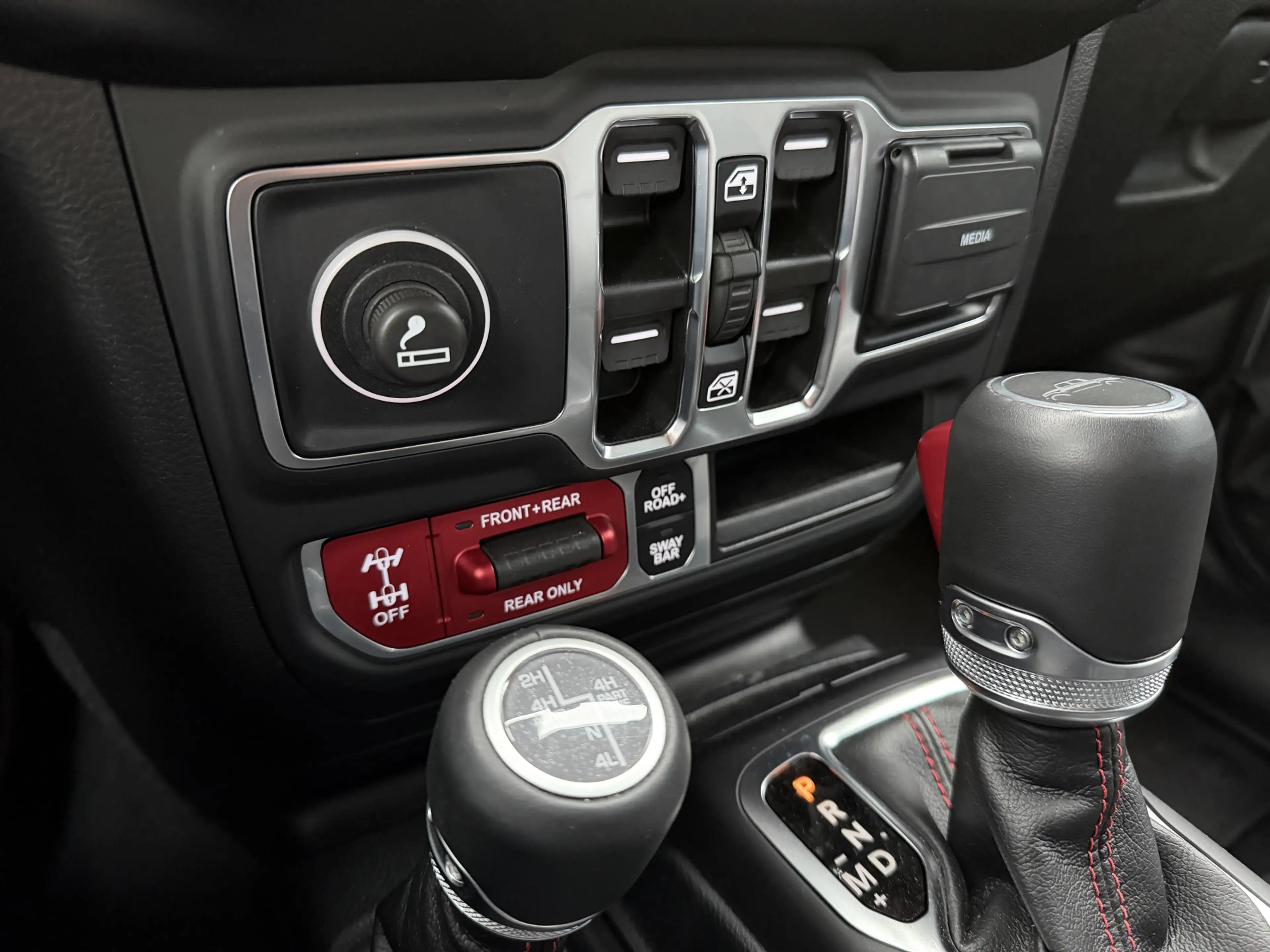 Jeep Gladiator JEEP RUBICON 3.6L V6 5 Zitplaatsen Trekhaak Tonnea — photo 15